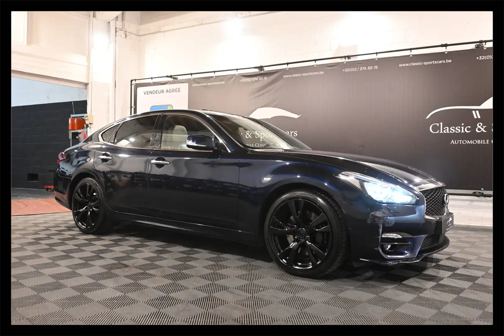 Infiniti Q70 Q70 S 2.2d PREMIUM EXECUTIVE / EURO 6 / DISTRONIC / LANE ASSIST / CAMERA 360 / SUNROOF / KEYLESS / XENON / FULL OPTIONS Blau - 1