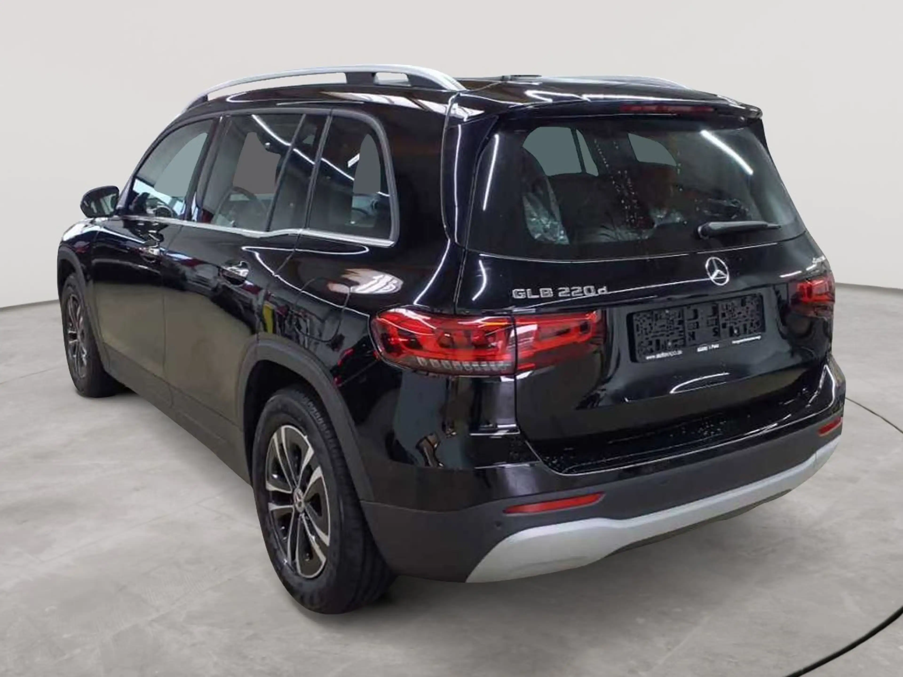 Mercedes-Benz GLB 220 GLB 220d 4M-Style AHK Beam BusiP AssiP — photo 5