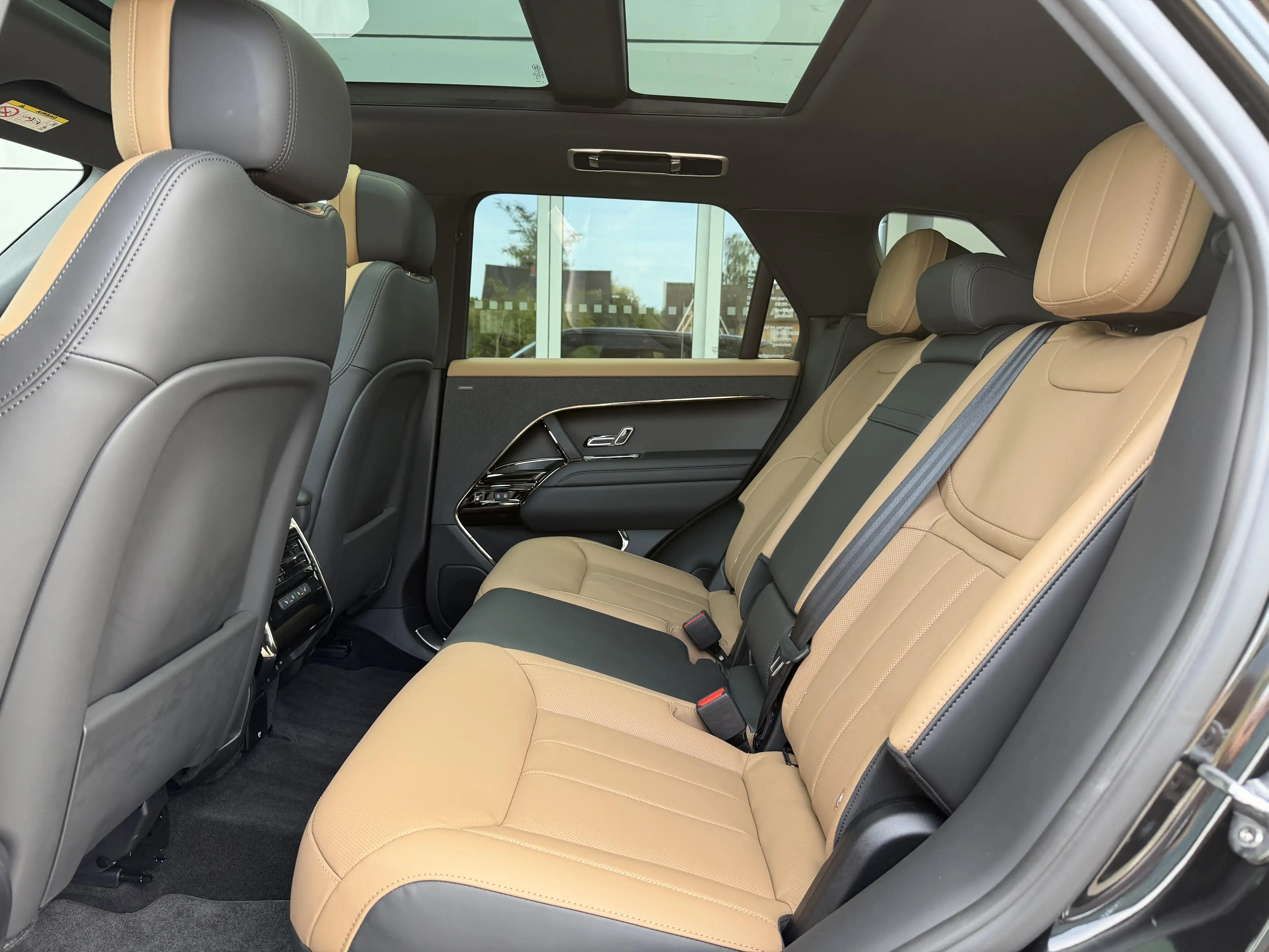 Land Rover Range Rover Sport P460e Dynamic SE — photo 7