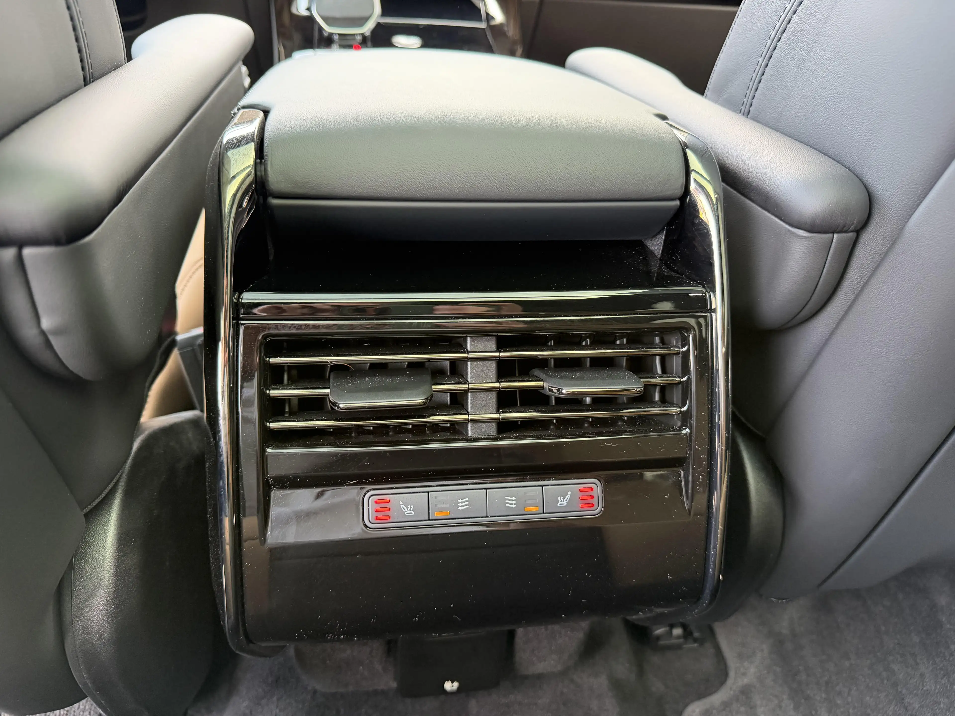 Land Rover Range Rover Sport P460e Dynamic SE — photo 10