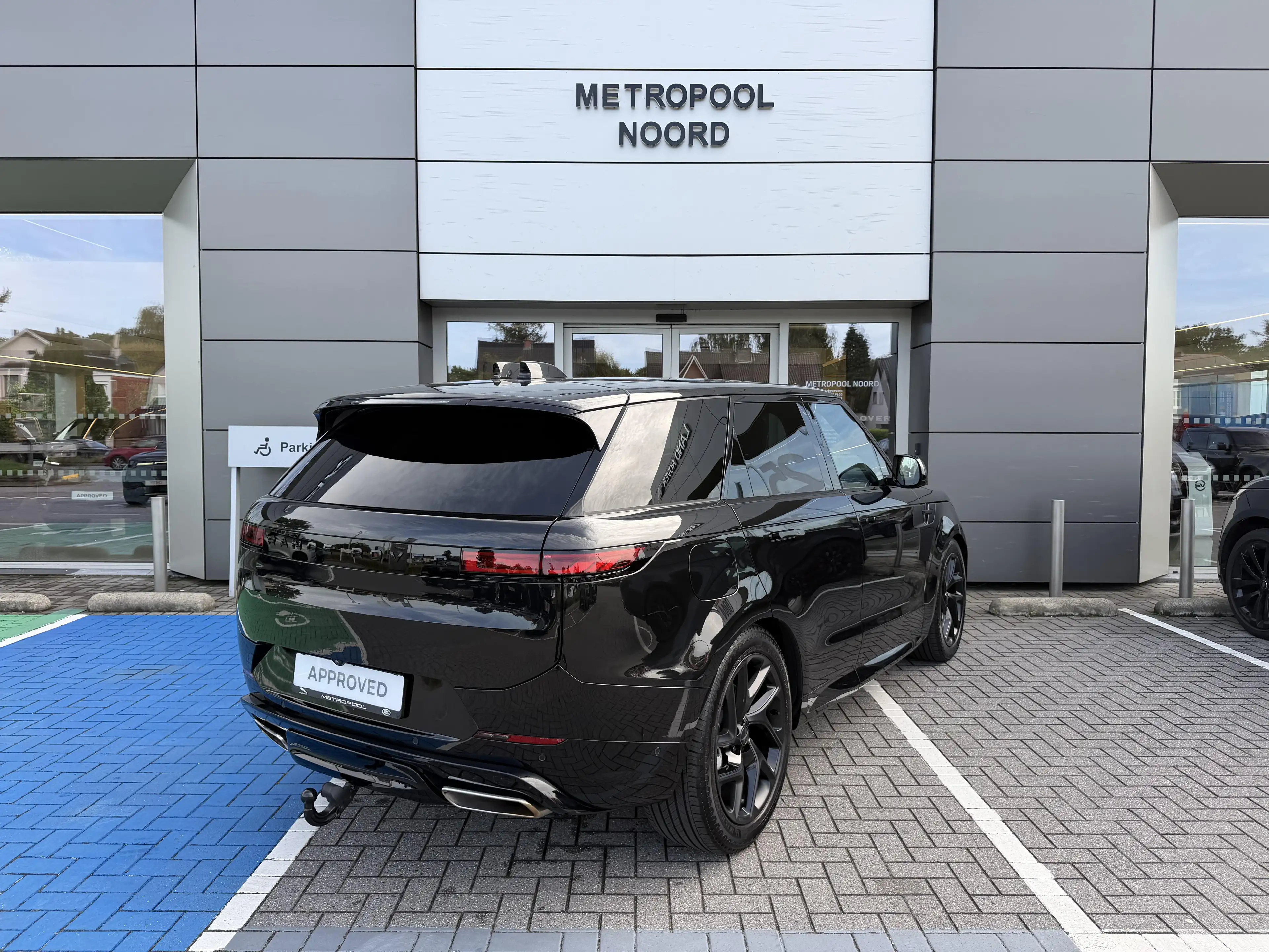 Land Rover Range Rover Sport P460e Dynamic SE — photo 4