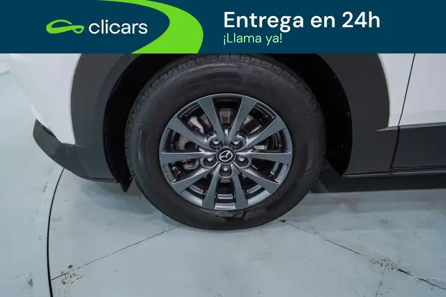 Mazda CX-30 view 11