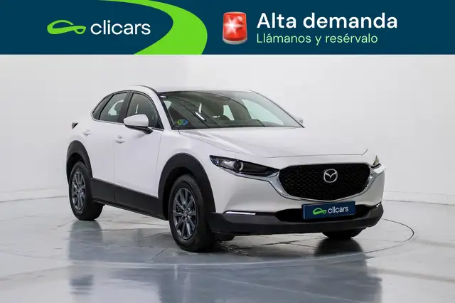 Mazda CX-30 view 3