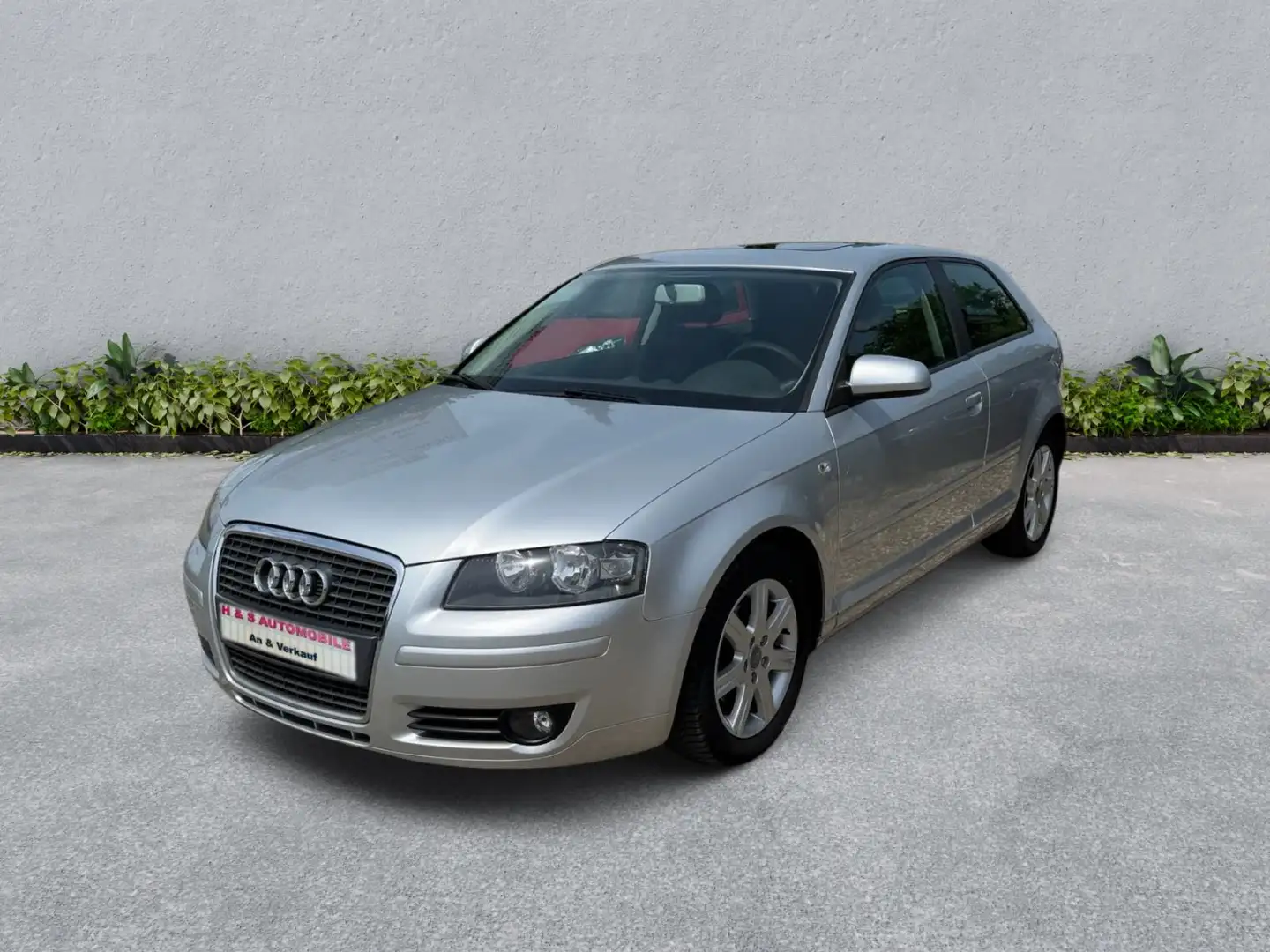 Audi A3 1.6 tiptronic Ambition Grau - 1