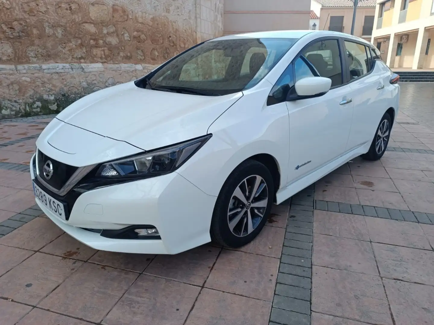 Nissan Leaf 40 kWh Visia Blanco - 2