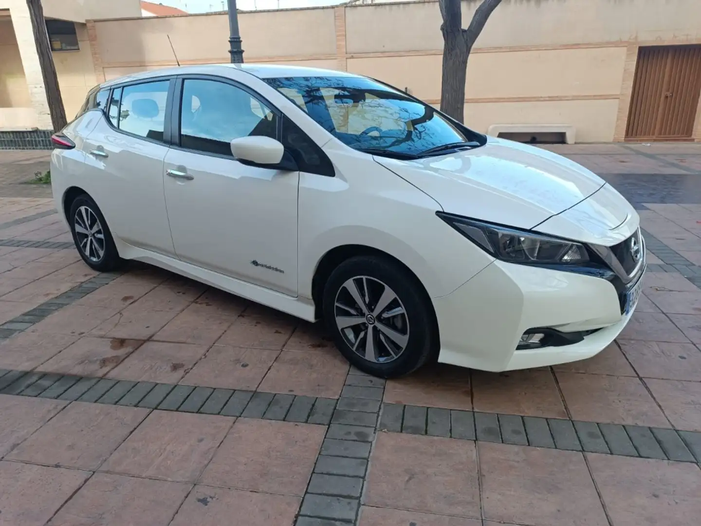Nissan Leaf 40 kWh Visia Blanco - 1