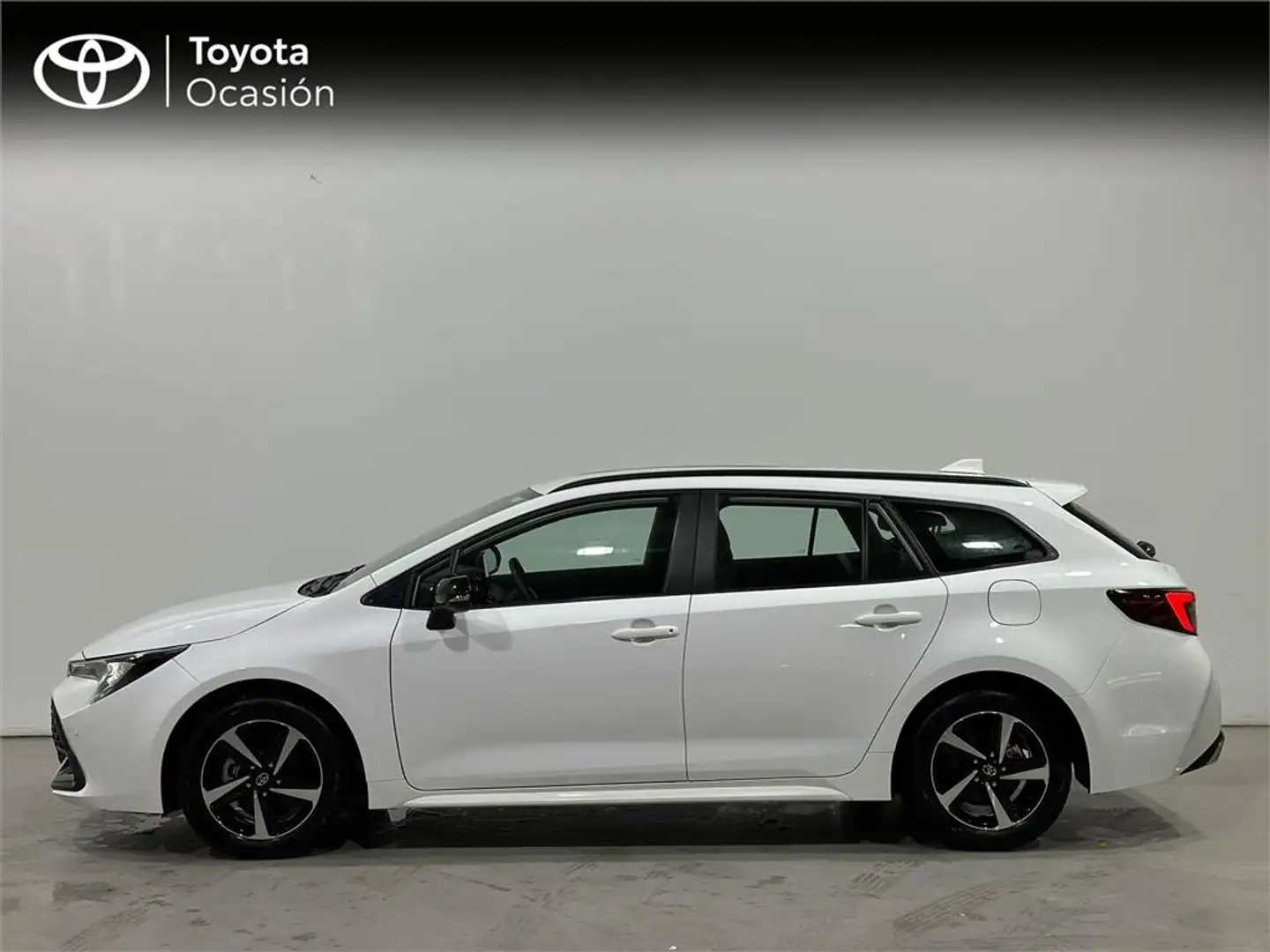 Toyota Corolla Touring Sports 140H Active Plus - 2