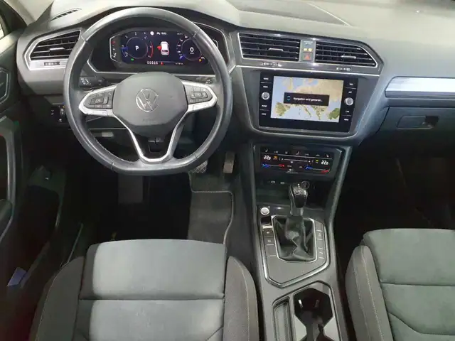 Volkswagen Tiguan view 9