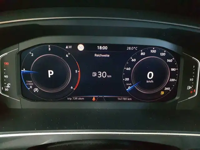 Volkswagen Tiguan view 11
