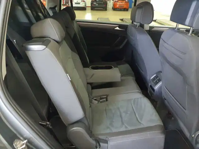 Volkswagen Tiguan view 13