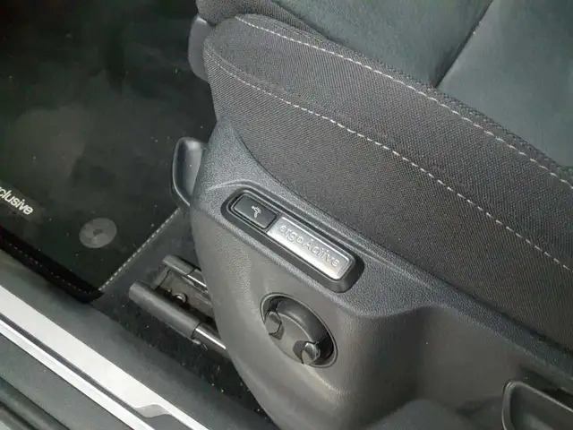 Volkswagen Tiguan view 18