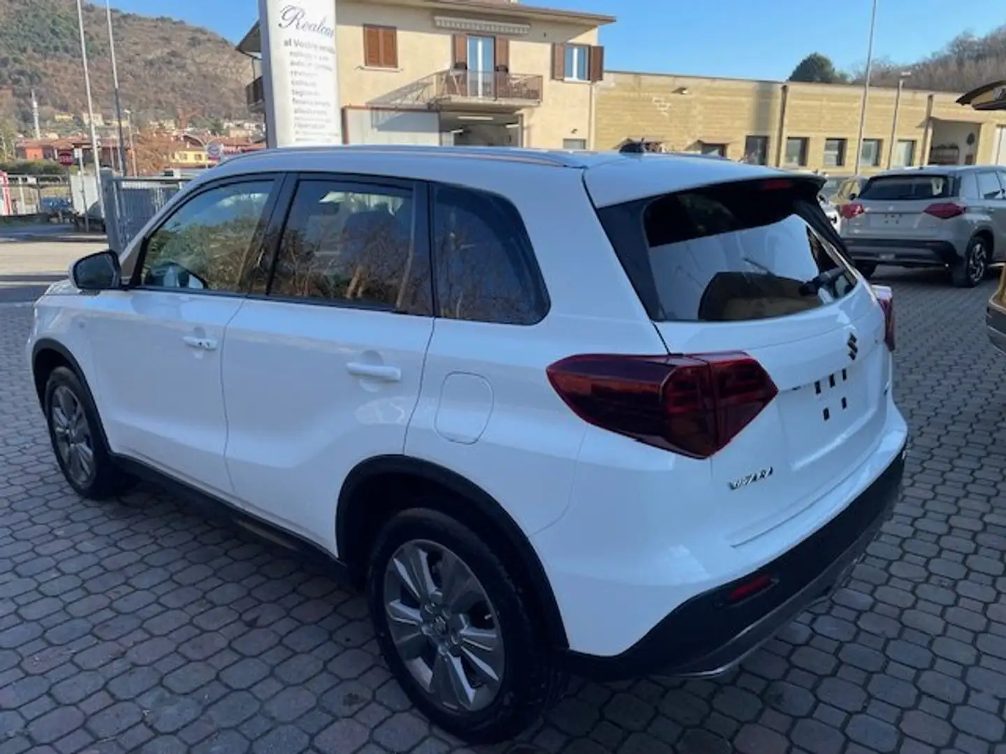 Suzuki Vitara 1.4 HYBRID 4WD ALL-GRIP MOD:COOL E TOP Bianco - 2