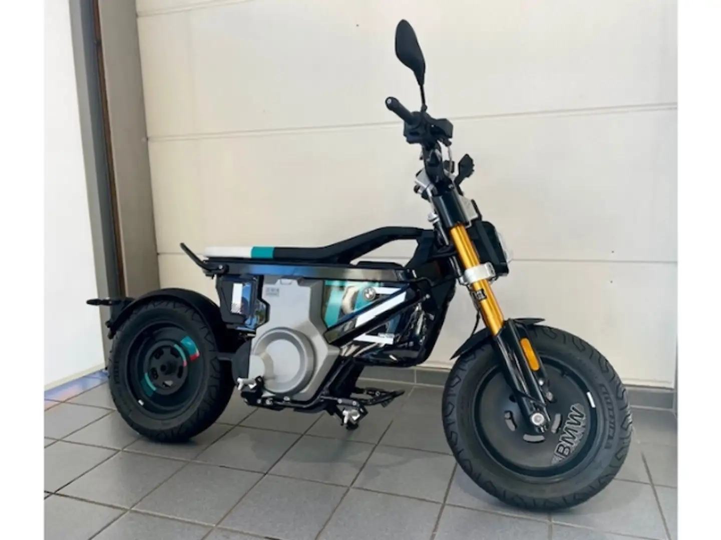 BMW Sonderaktion !! inkl. Highline-Paket Schwarz - 2