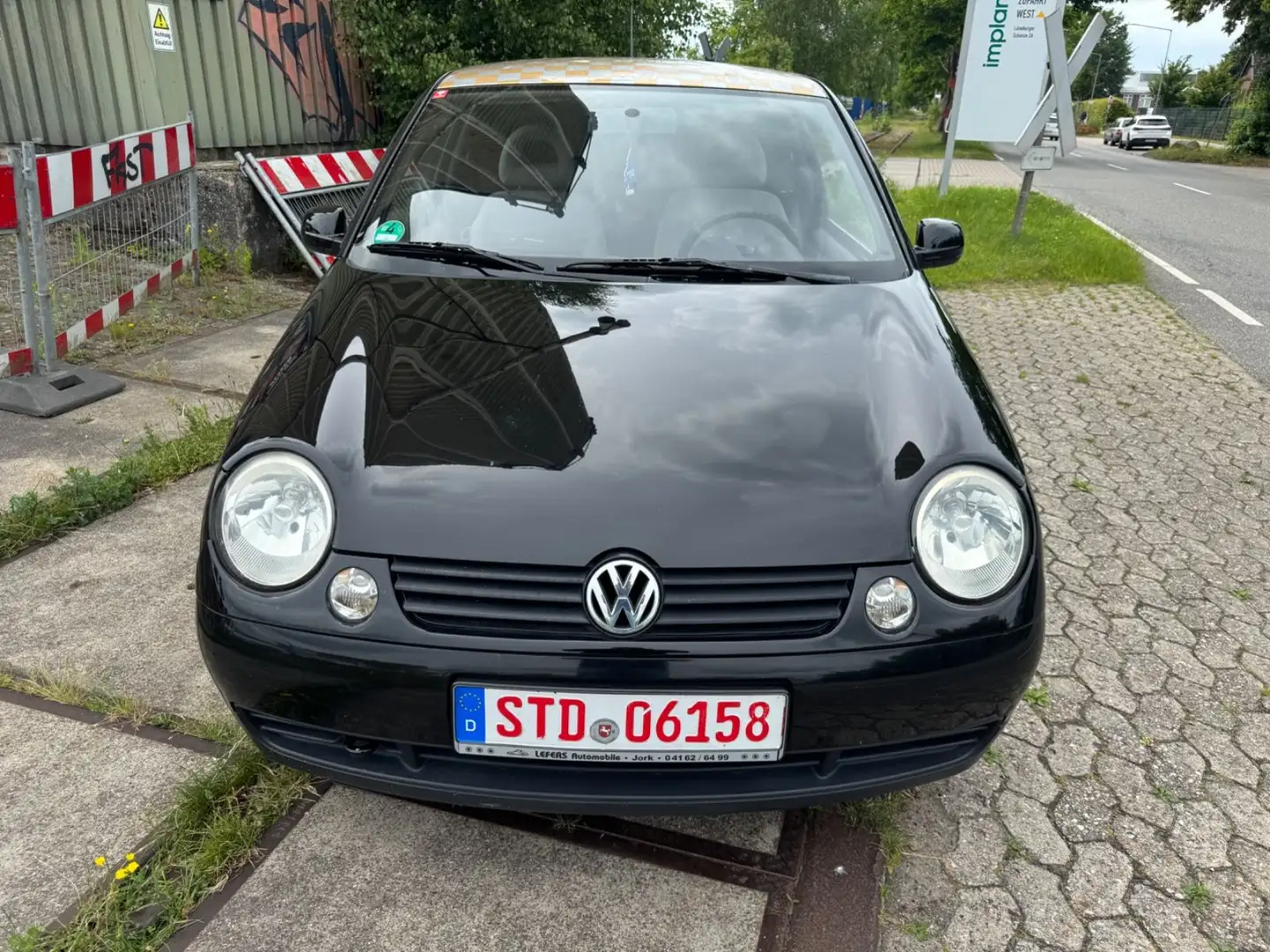 Volkswagen Lupo 1,4*Autom.*Klima*Alu* Zwart - 2