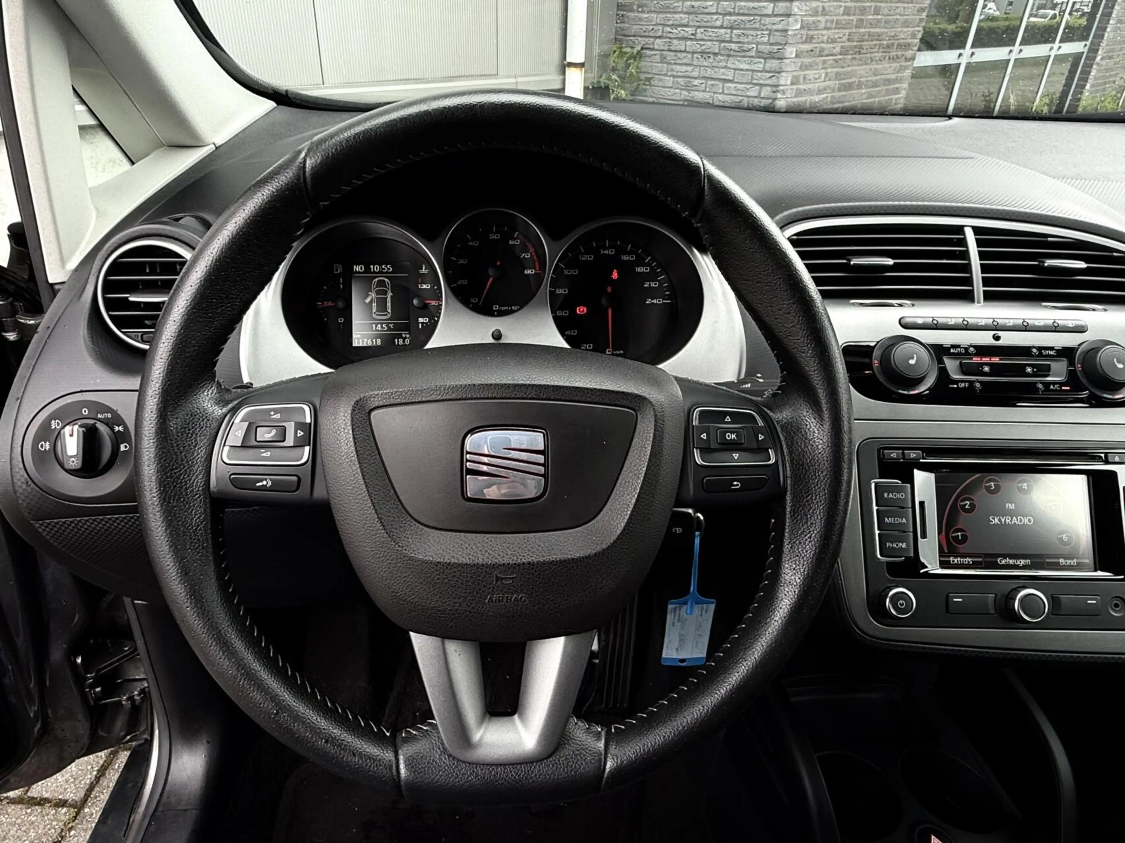 SEAT Altea XL 1.4 TSI / CLIMA / CRUISE / PDC / TV — photo 8