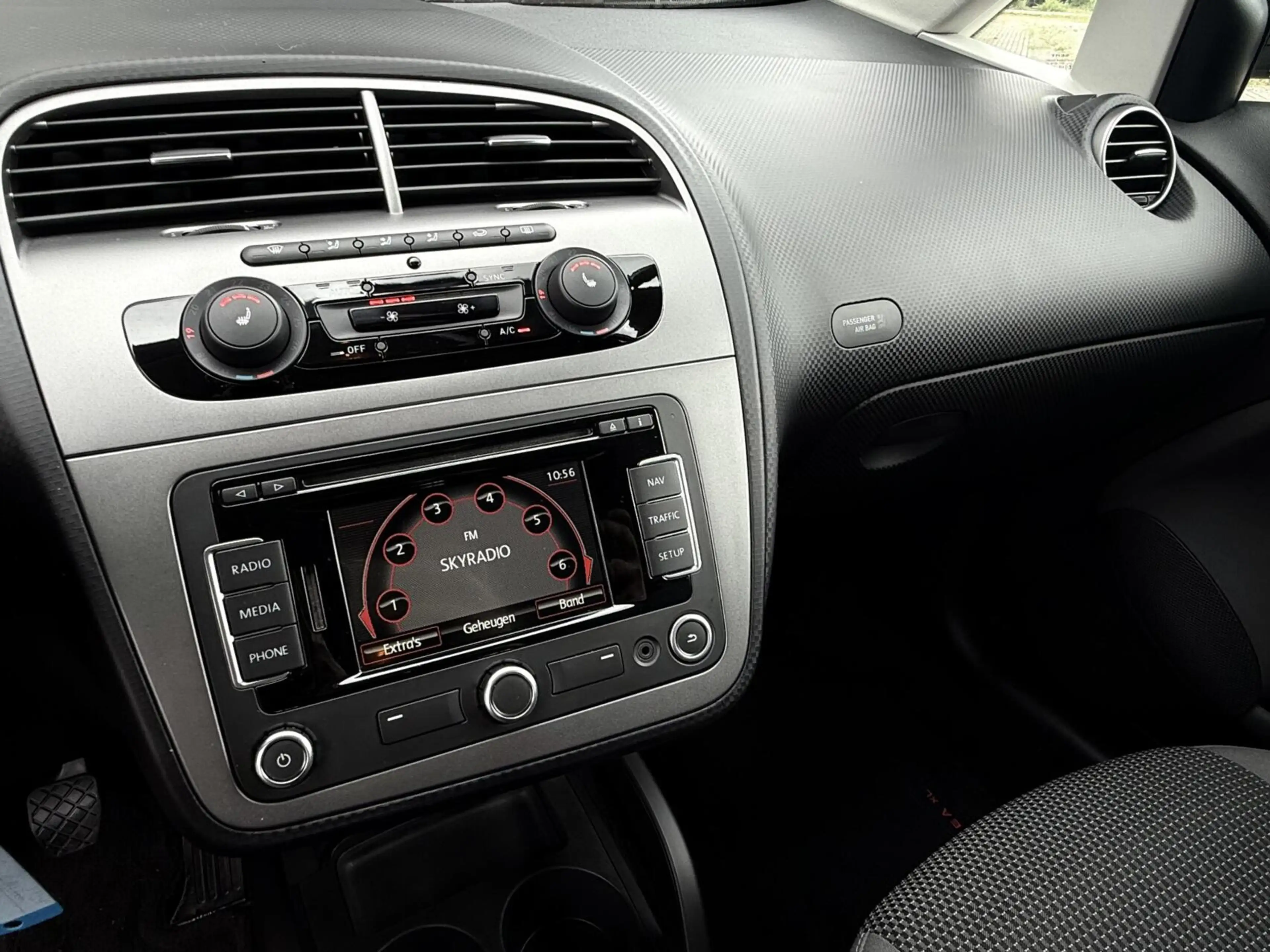 SEAT Altea XL 1.4 TSI / CLIMA / CRUISE / PDC / TV — photo 10