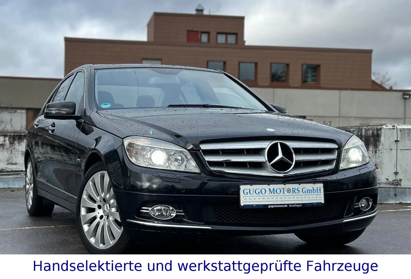 Mercedes-Benz C 350 CGI Avantgarde / DAIMLER SERVICE / AHK Noir - 1