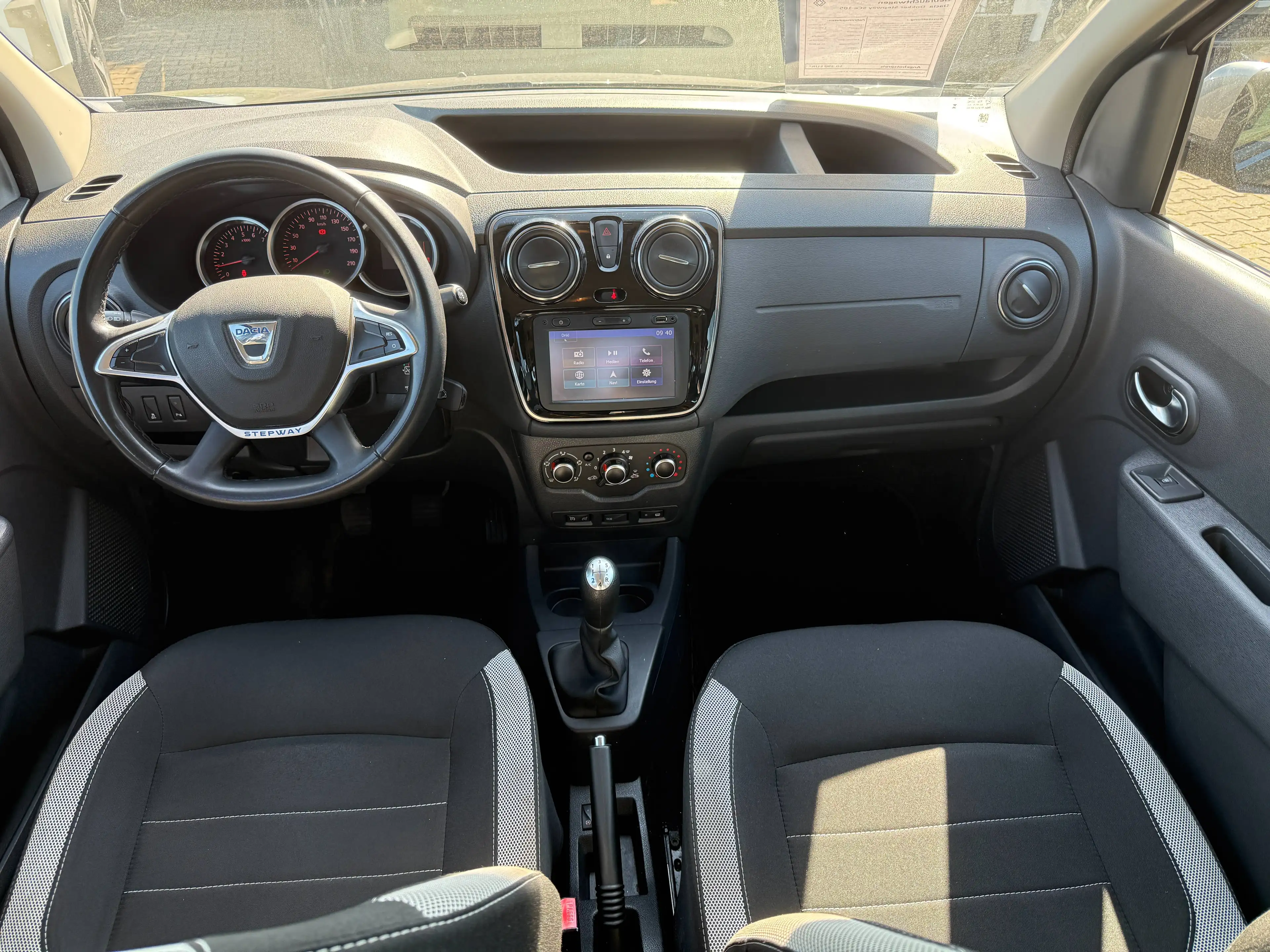 Dacia Dokker Stepway — photo 9