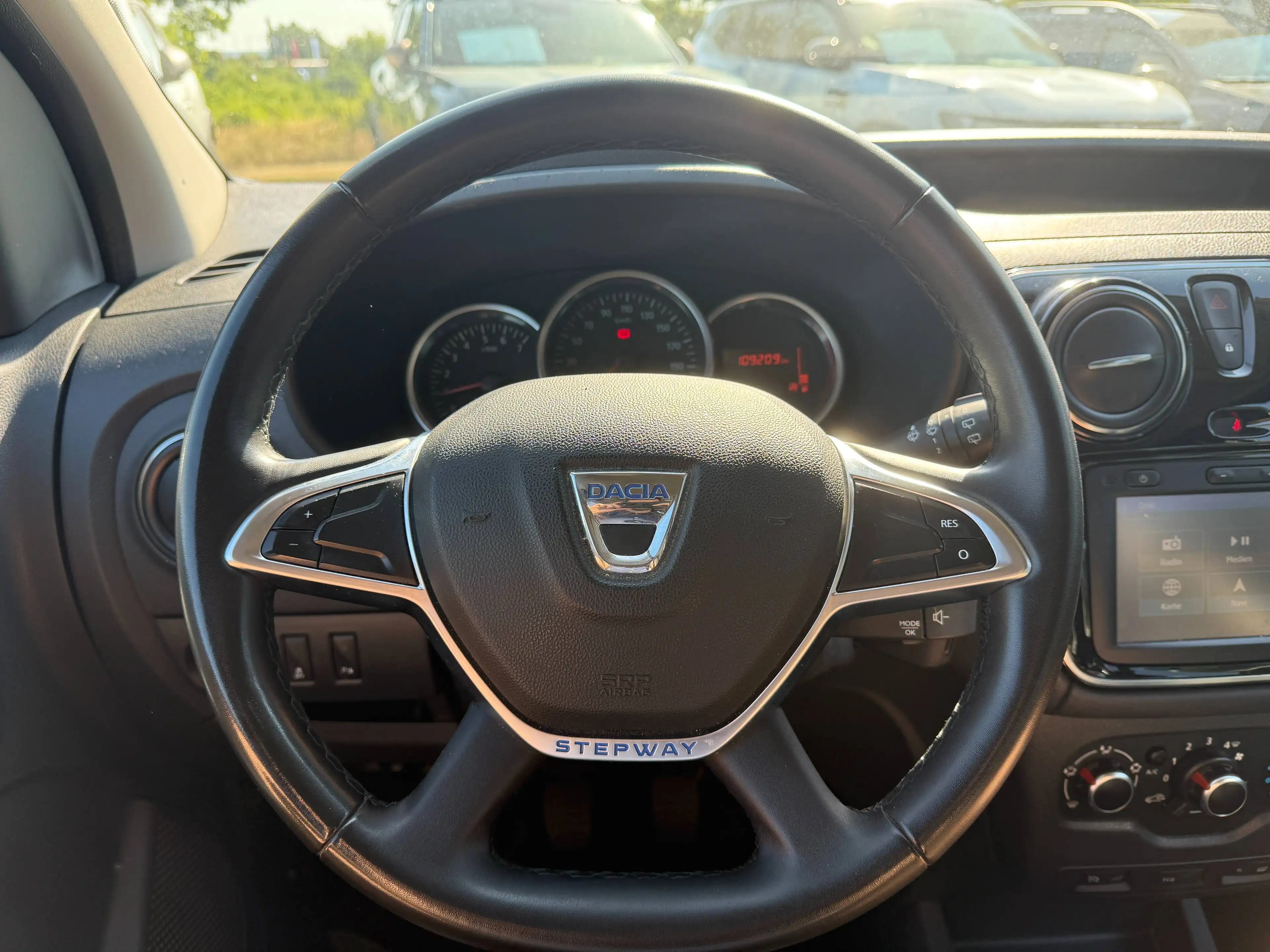 Dacia Dokker Stepway — photo 12