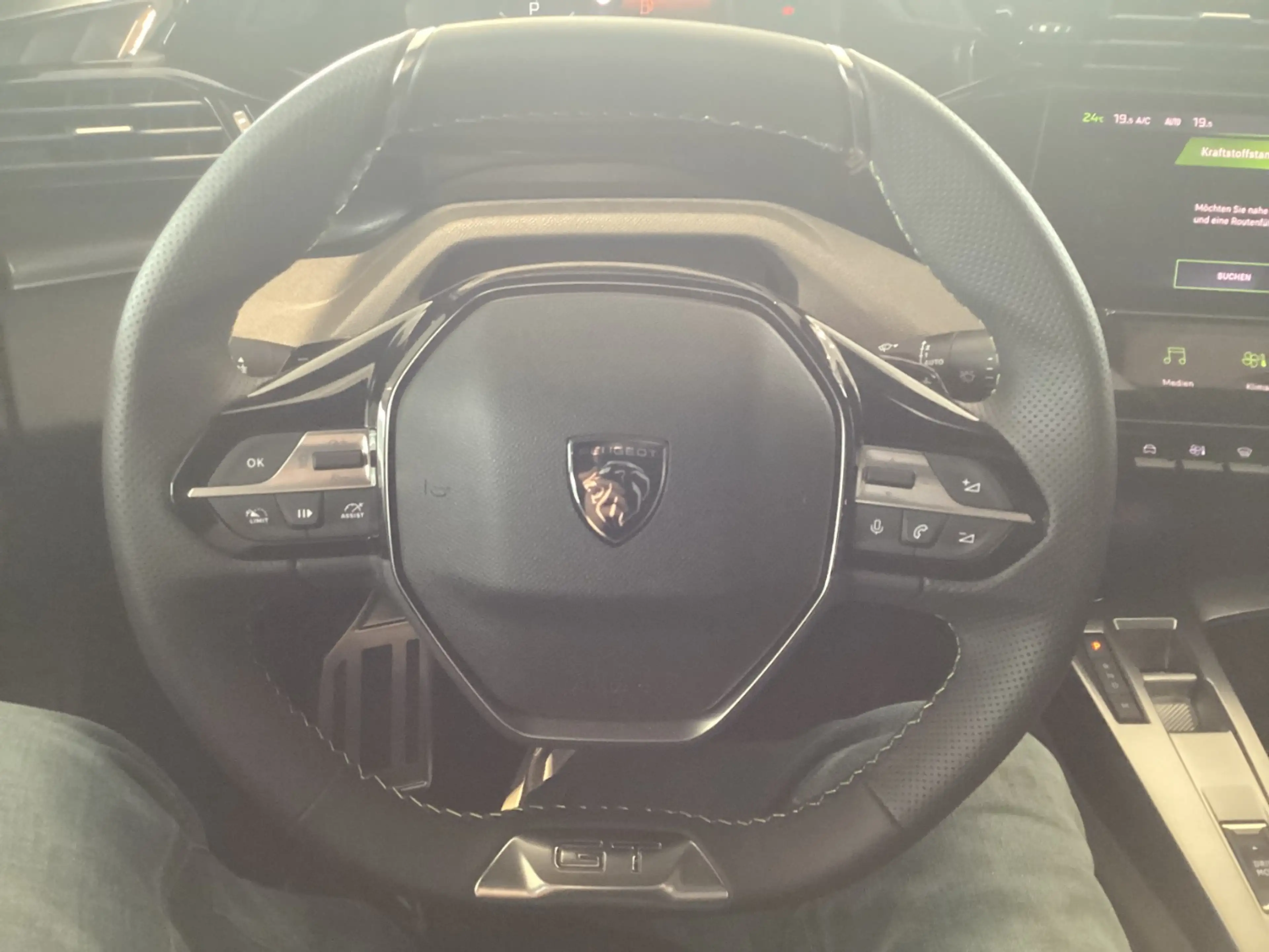 Peugeot 308 SW 1,2 PureTech 130 SW GT LED+Navi+2xKlima+ — photo 15
