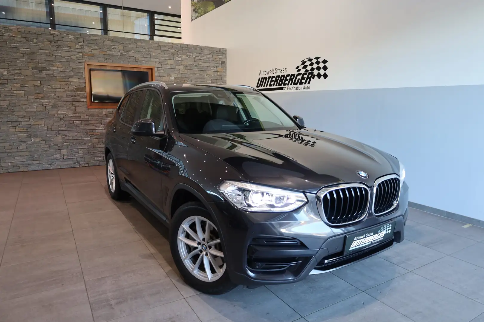 BMW X3 xDrive30e PHEV Advantage Gestiksteuerung DAB Grau - 1