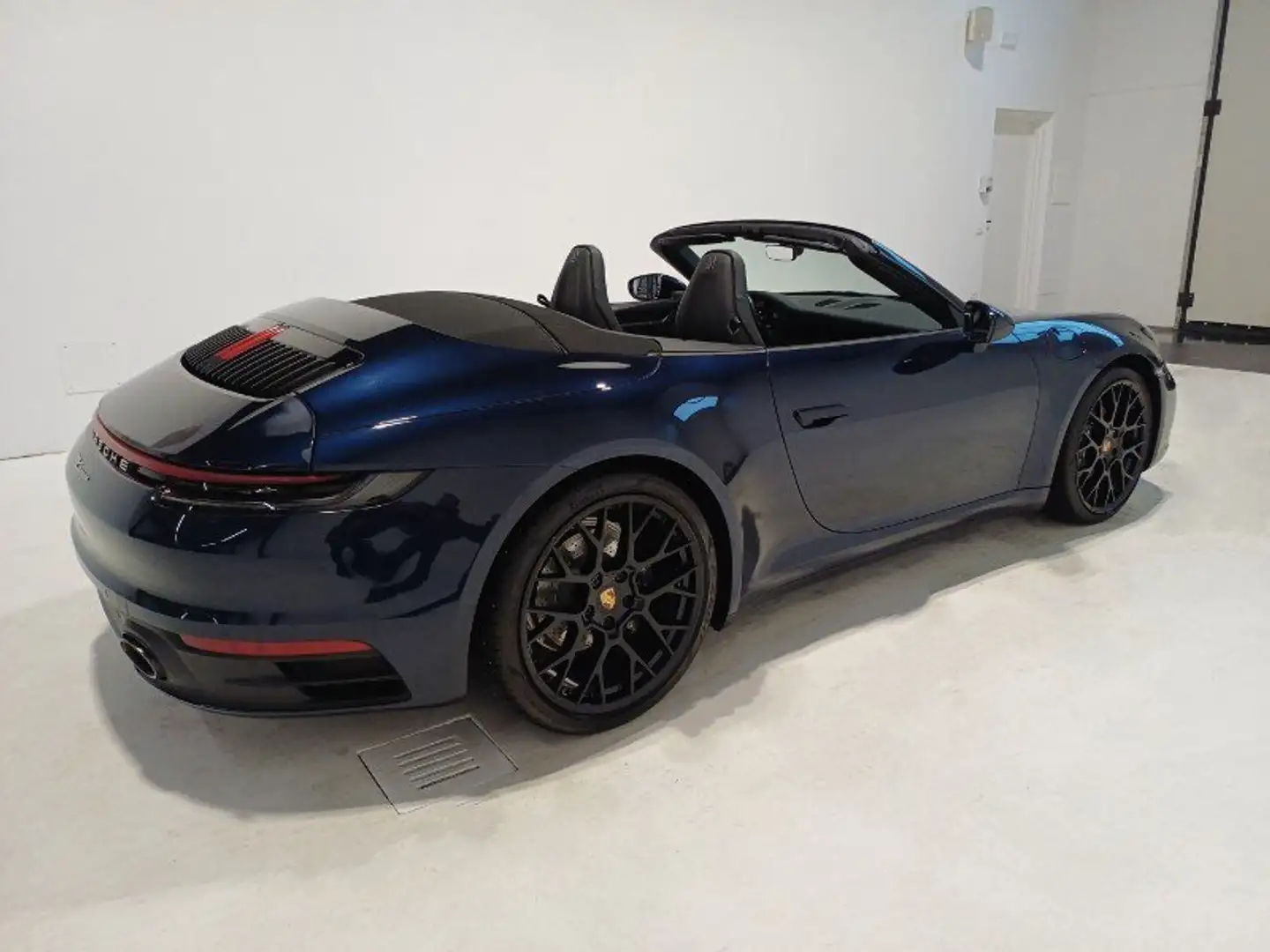 Porsche 992 911 Carrera Cabriolet Bleu - 2