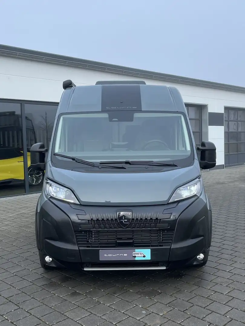 Tourne Mobile Cruise 6.4m, 2.2 BlueHDI 180, Automatik Grau - 2