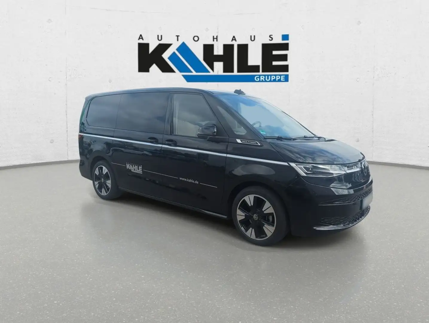 Volkswagen T7 Multivan Style Black CarPlay Matrix Pano ACC Negro - 2