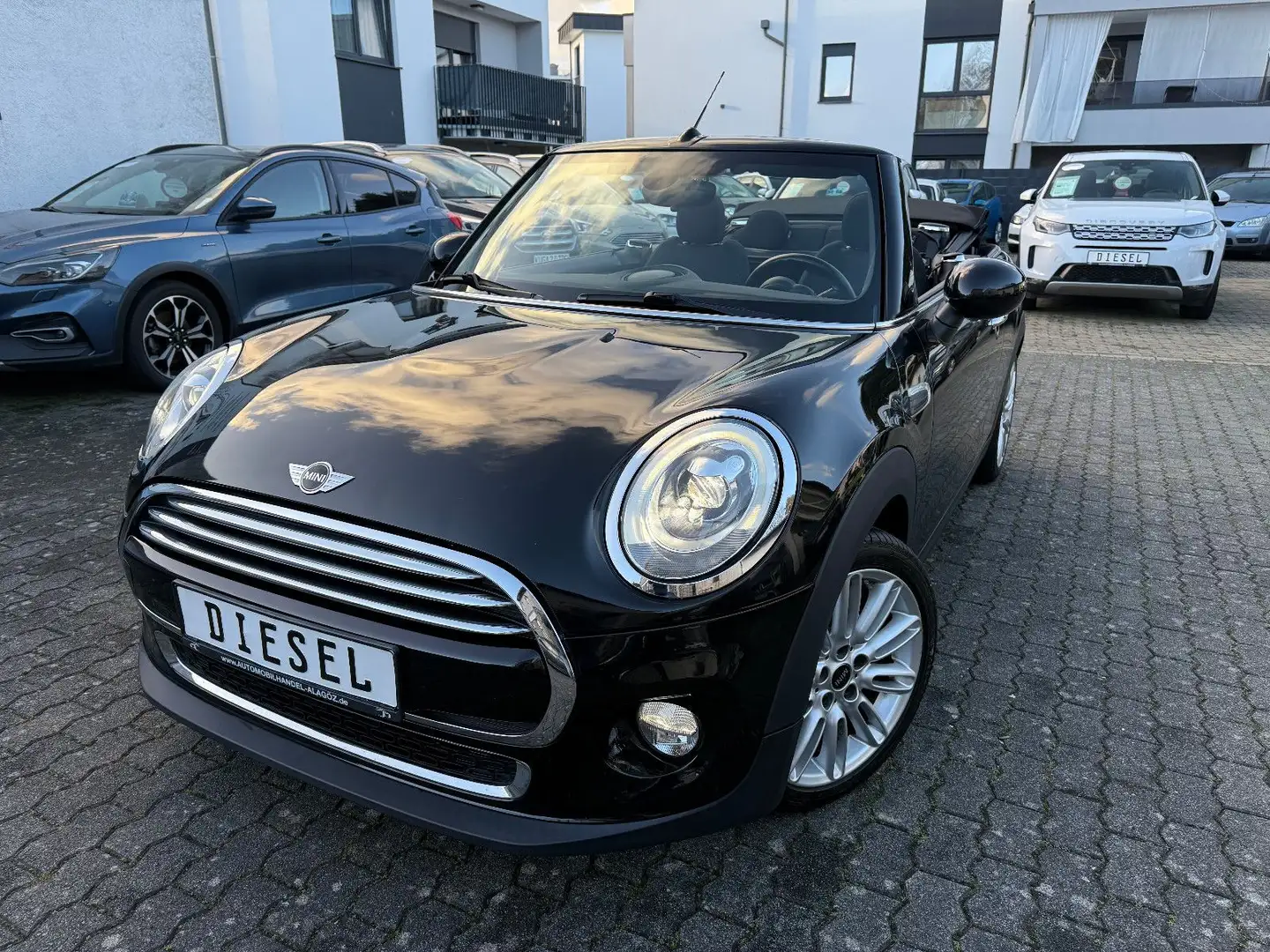 MINI Cooper D COOPER D Cabrio AUTOMATIK LEDER NAVI LED PDC Noir - 1