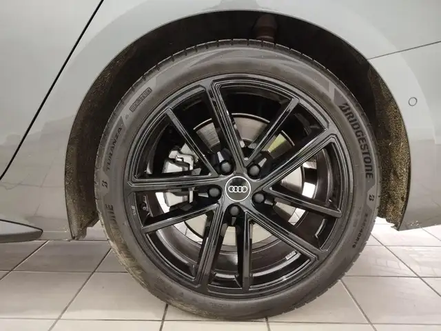 Audi A5 view 10