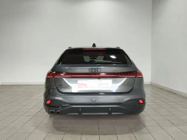 Audi A5 view 5