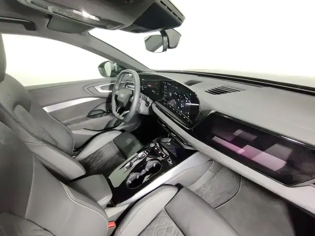 Audi A5 view 11
