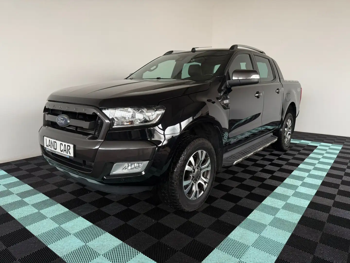 Ford Ranger 3.2 TDCi 200cv DC Wildtrak Schwarz - 1