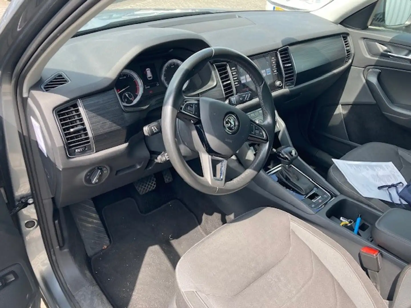 Skoda Kodiaq 1.5 TSI Style 7persoons 150pk | DSG/AUTO | Trekhaa Gris - 2