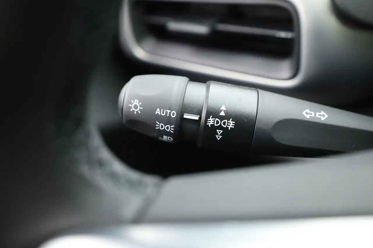 Jeep Avenger 1.2 e-Hybrid Black Edition Rijklaar! Pano JB, миниатюра 10
