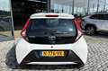 Toyota Aygo 1.0 VVT-i x-fun, Airco, Bluetooth Allseason banden Wit - thumbnail 34