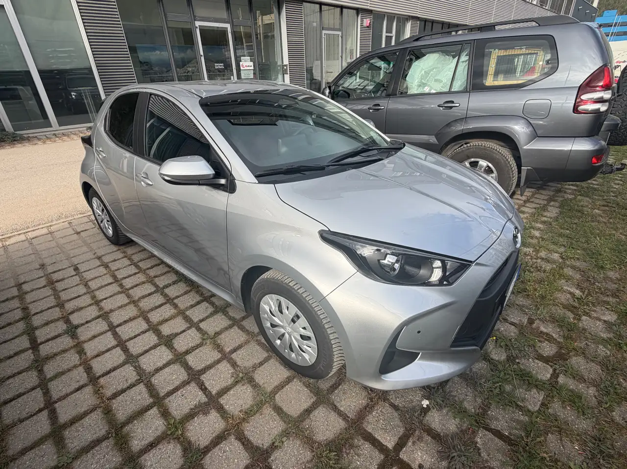 Toyota Yaris Yaris IV 2020 1.5h Active — photo 1 of 13