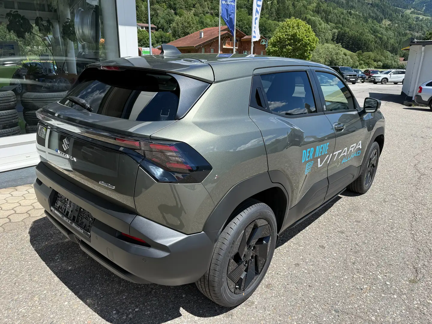 Suzuki Vitara 135 kW e Allgrip shine Grün - 2