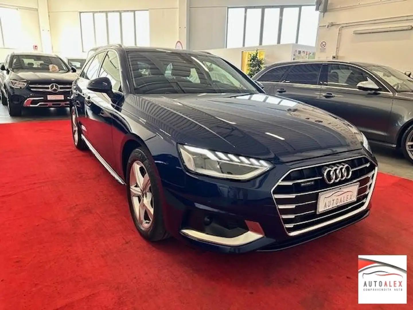 Audi A4 Avant 40 2.0 tdi Business quattro 190cv s-tronic Blauw - 1