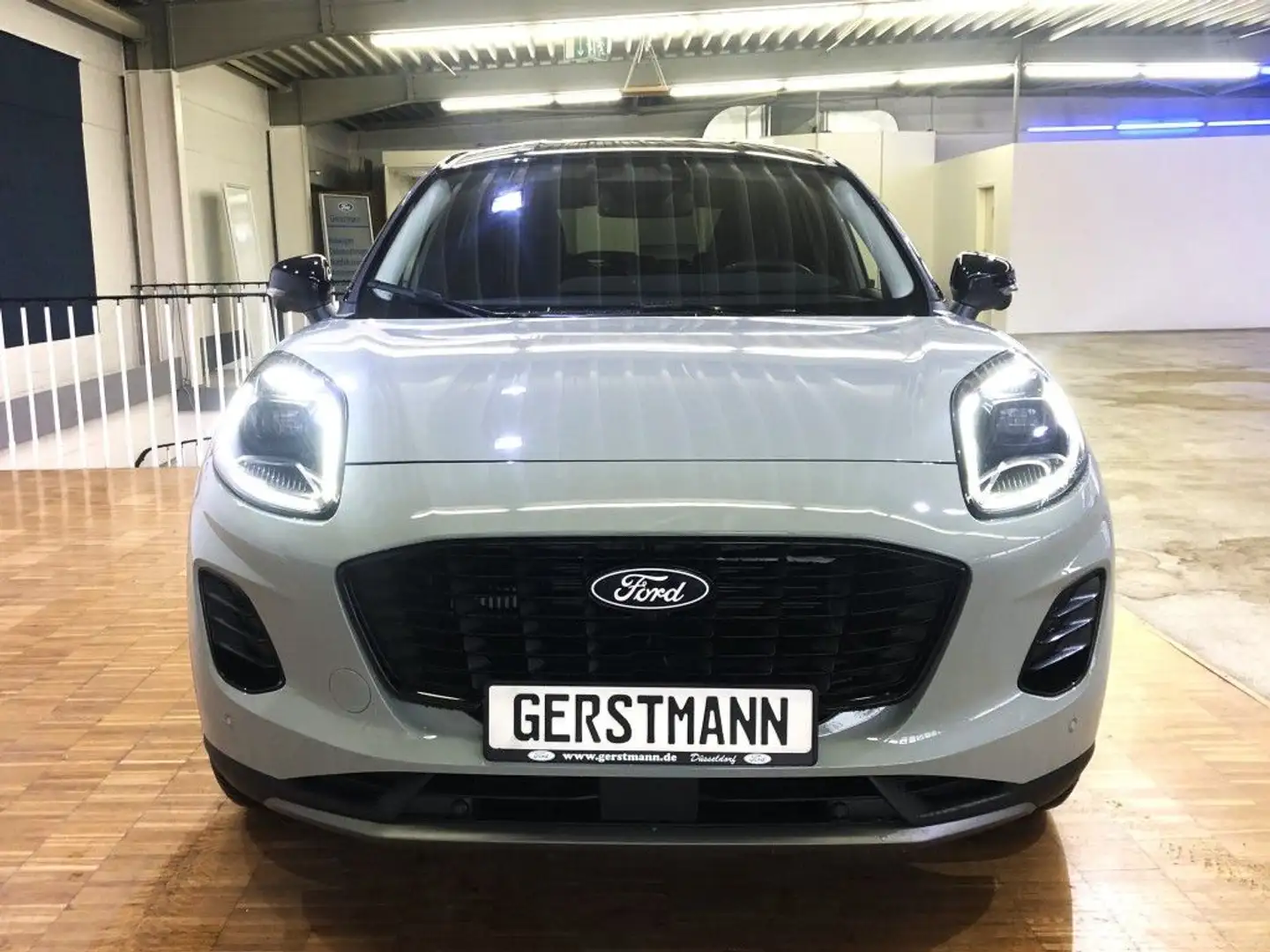 Ford Puma 1.0 EcoBoost Hybrid Aut. TITANIUM schwarzes Dach Grijs - 2