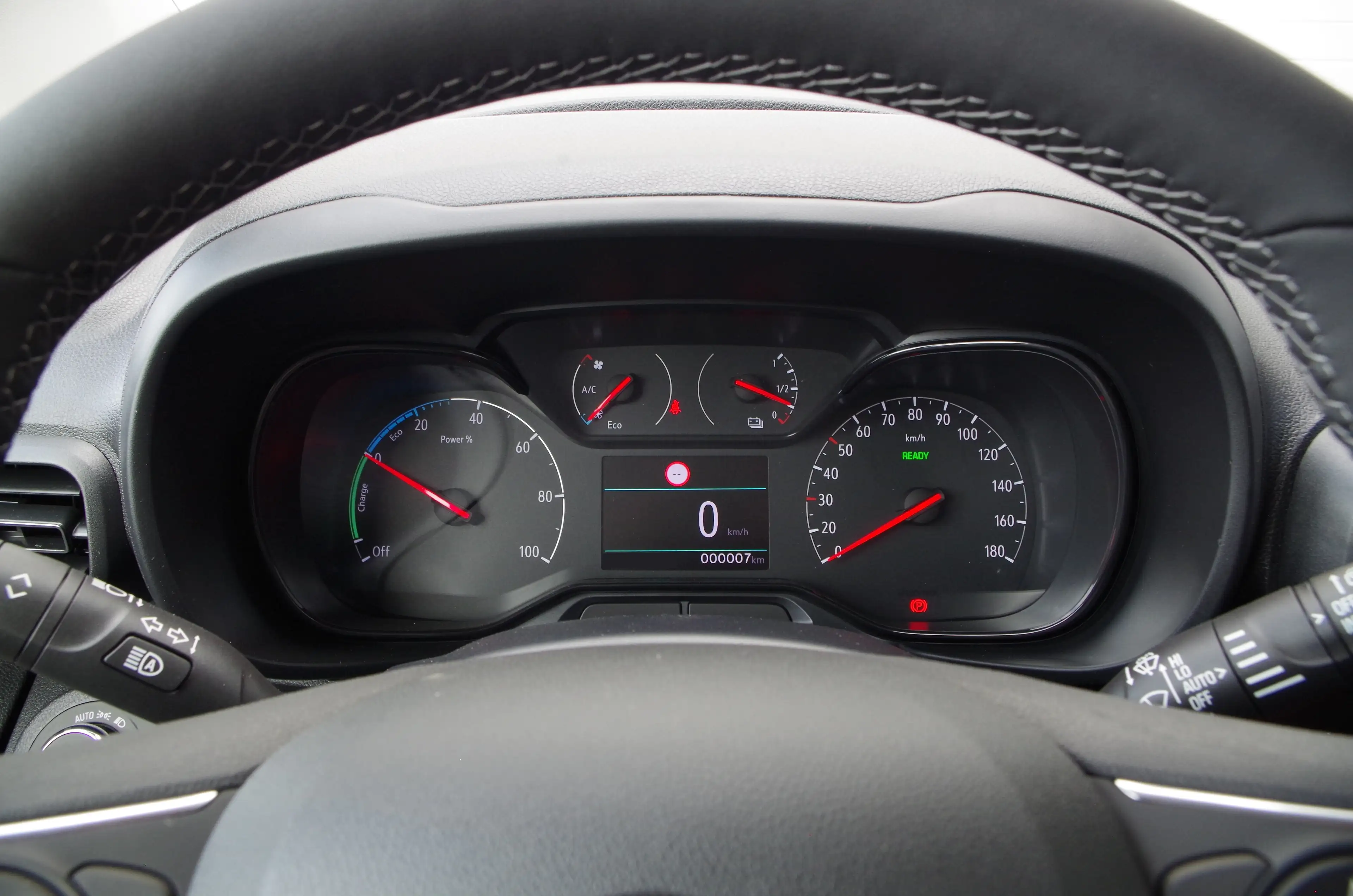 Opel Combo-e Electric 136pk L1 50kWh  Nieuw/Camera/Apple Carpl — photo 15