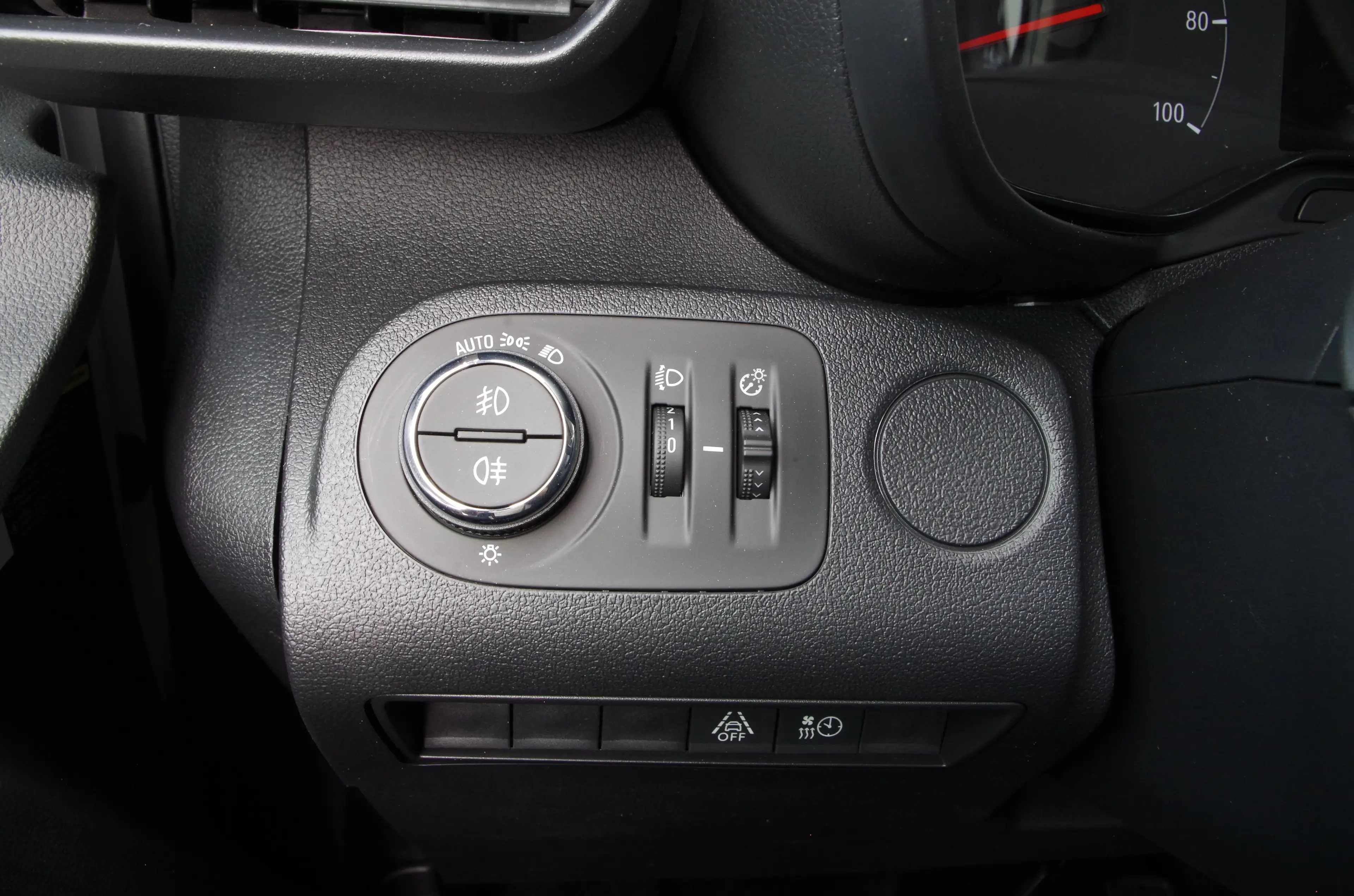 Opel Combo-e Electric 136pk L1 50kWh  Nieuw/Camera/Apple Carpl — photo 10