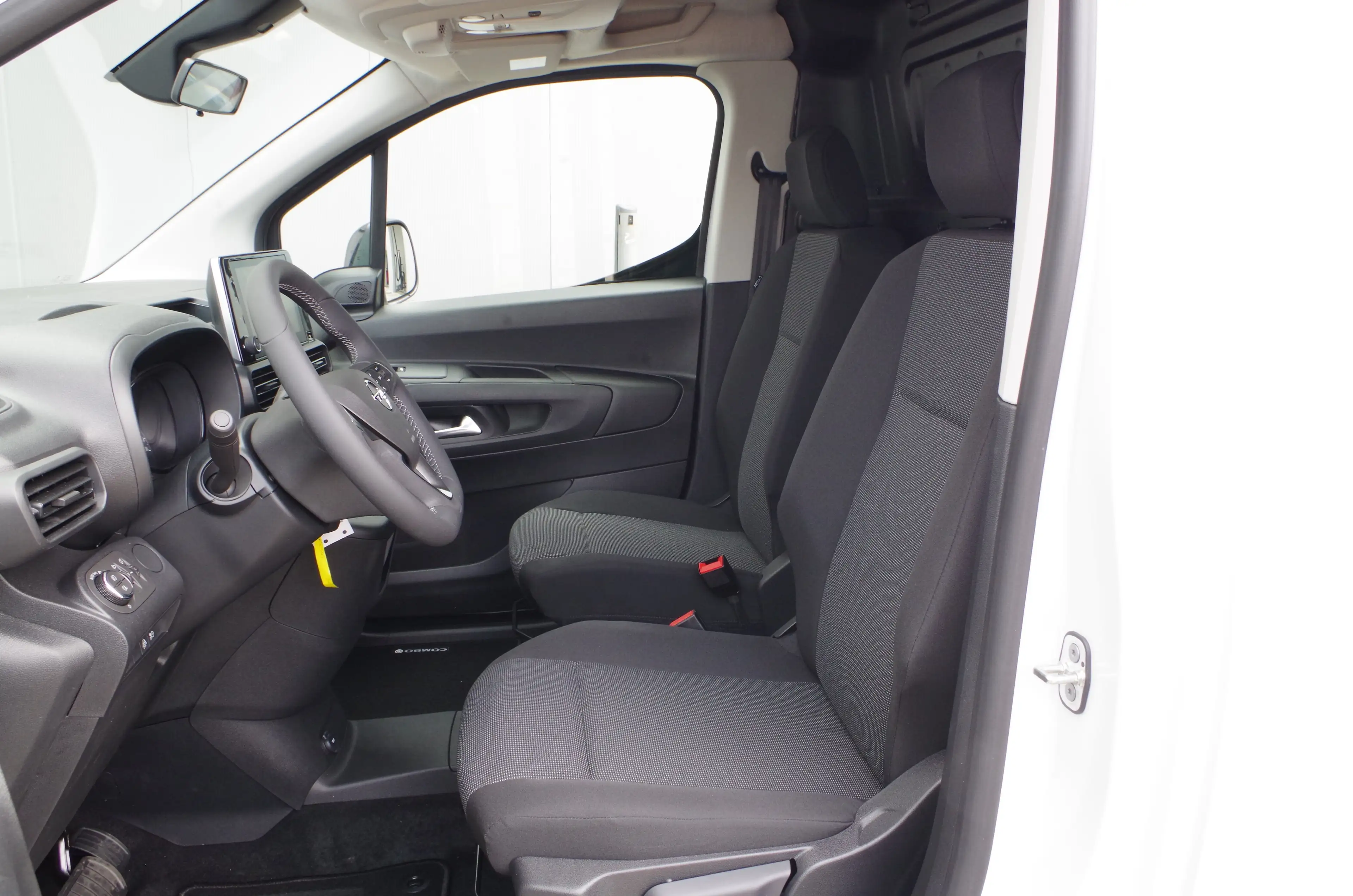 Opel Combo-e Electric 136pk L1 50kWh  Nieuw/Camera/Apple Carpl — photo 4