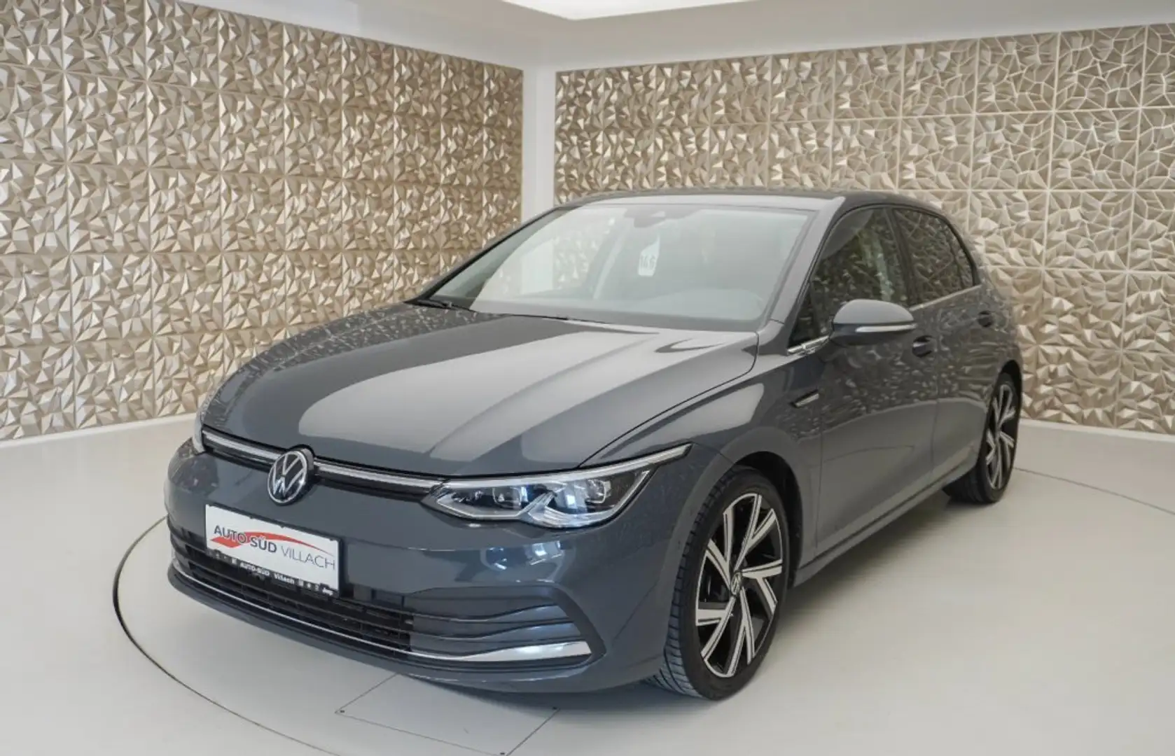 Volkswagen Golf VIII Style 2,0 TDI DSG Grau - 2
