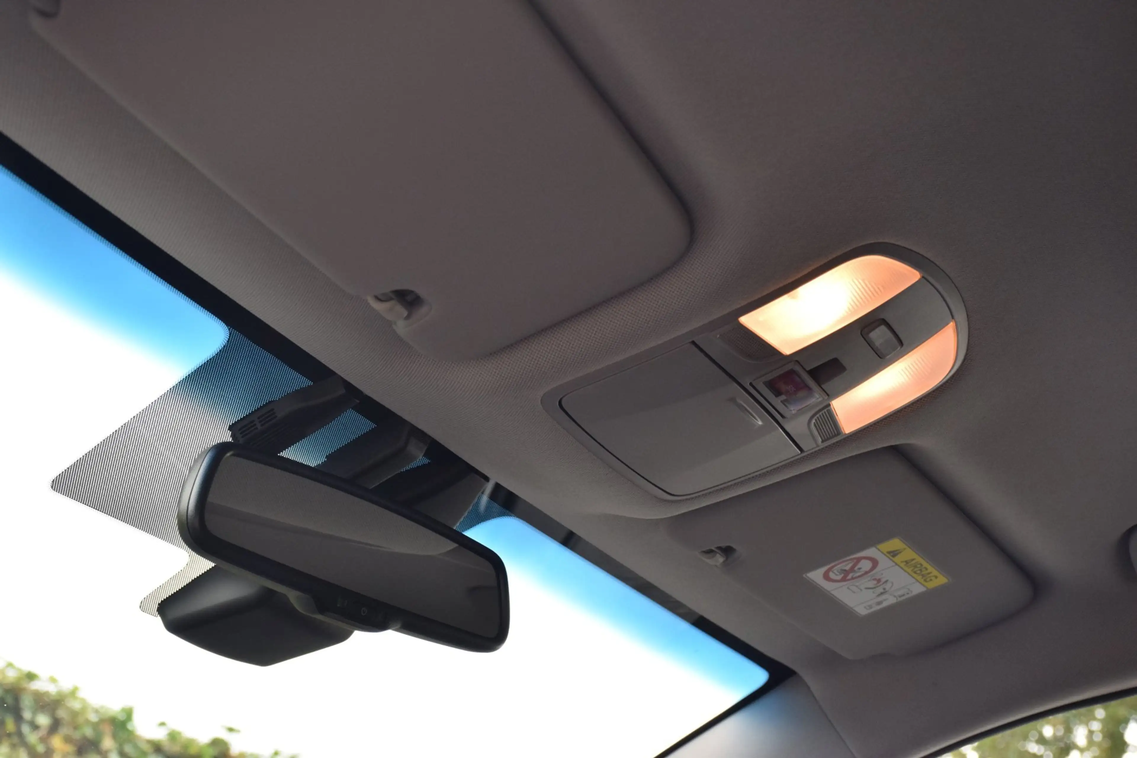 Hyundai IONIQ 1.6 GDi PHEV Premium/Garantie/SOH 92% — photo 32