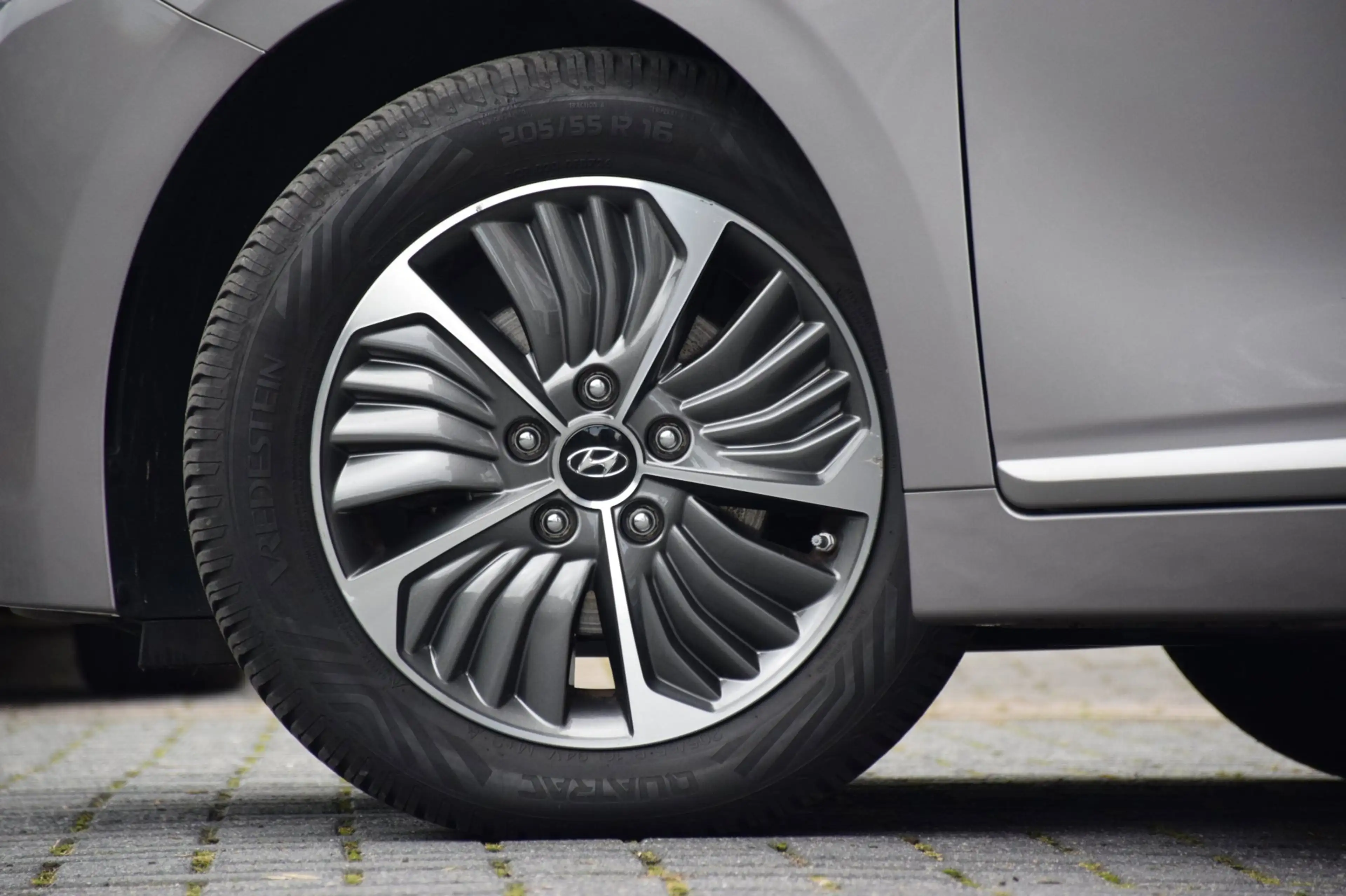 Hyundai IONIQ 1.6 GDi PHEV Premium/Garantie/SOH 92% — photo 35