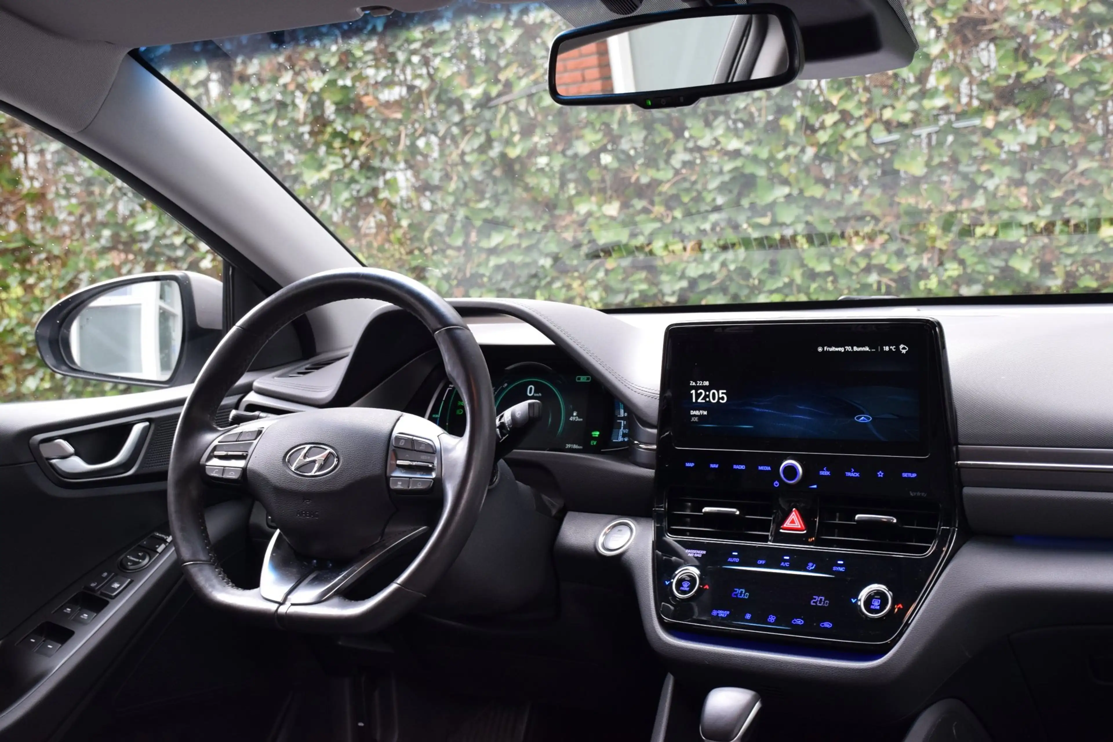 Hyundai IONIQ 1.6 GDi PHEV Premium/Garantie/SOH 92% — photo 37