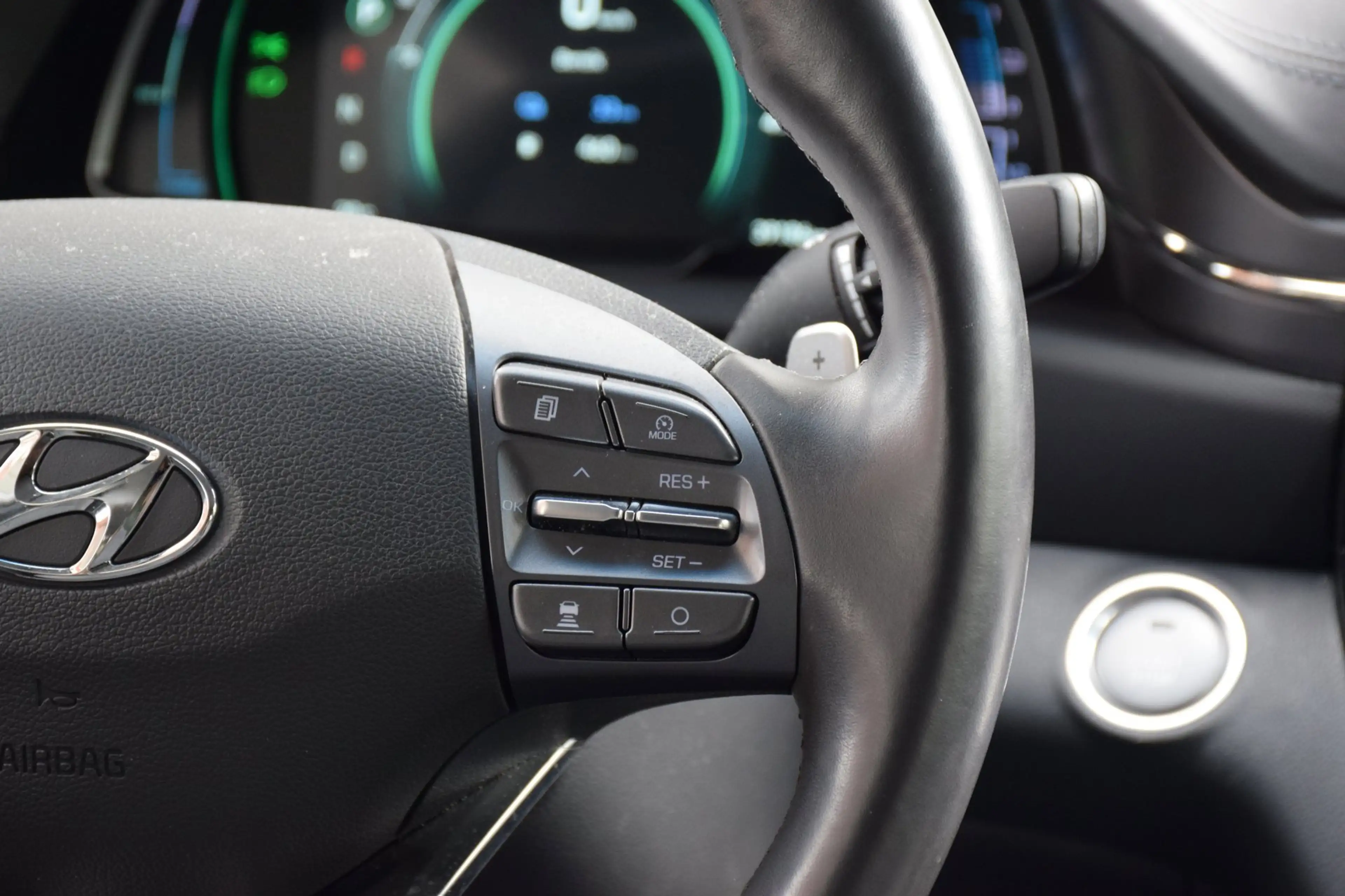 Hyundai IONIQ 1.6 GDi PHEV Premium/Garantie/SOH 92% — photo 28