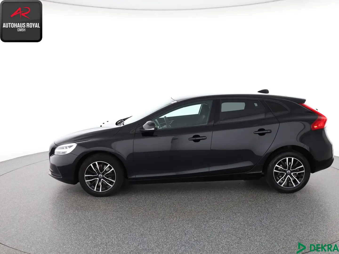 Volvo V40 V40 T2 STYLE-PAKET LED,KAMERA,SCHECKHEFT,NAVI Schwarz - 2