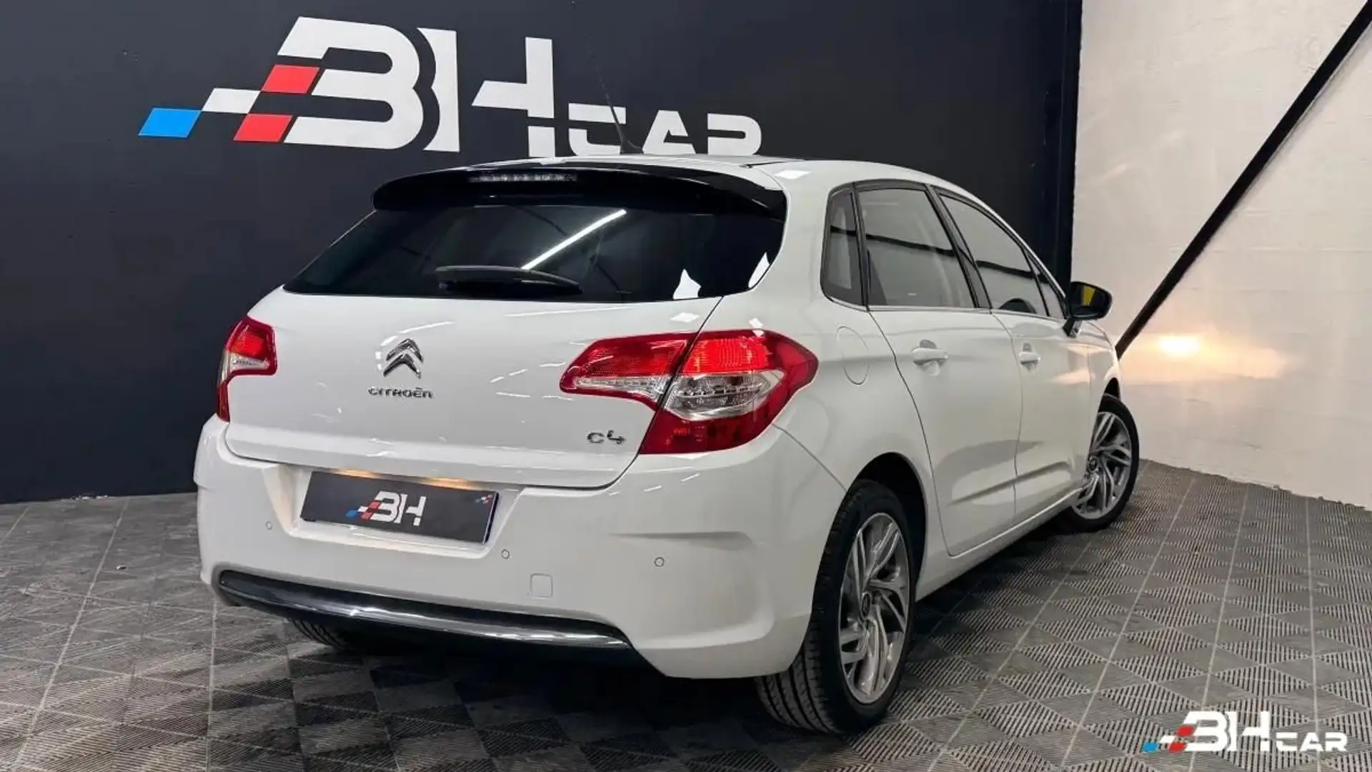Citroen C4 1.6 VTI 120 EXCLUSIVE / 2ème main Blanc - 2